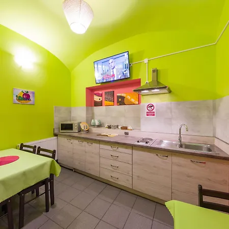 Albergue Faust Aparthostel