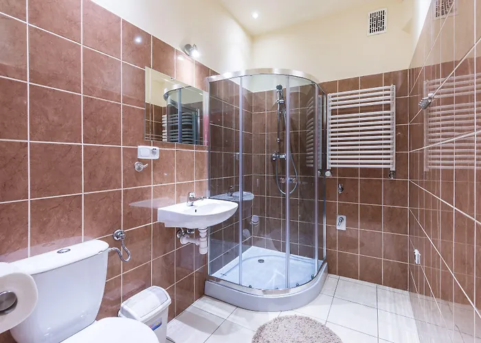 Faust Aparthostel Hostel *