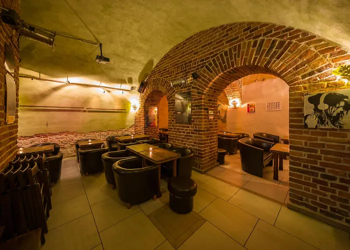 Faust Aparthostel Hostel *